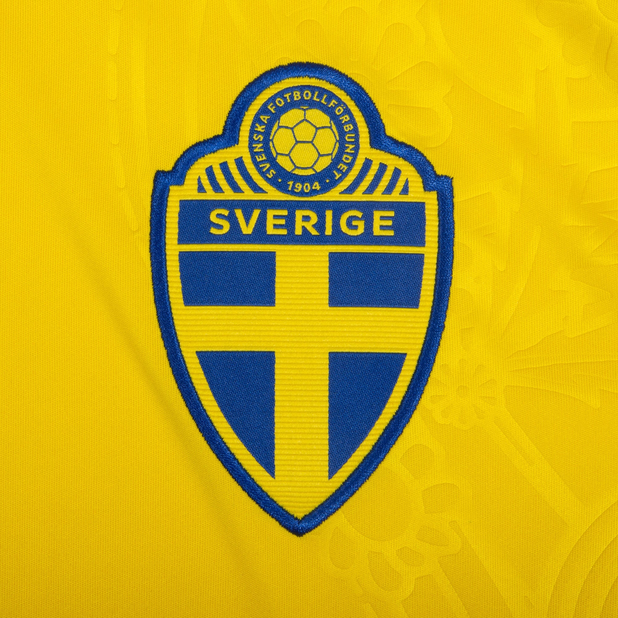 Sweden Home Lindelöf 3 Fan Jersey Shirt 2026-2027 World Cup